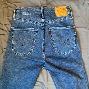 Levi’s Mile High Super Skinny
